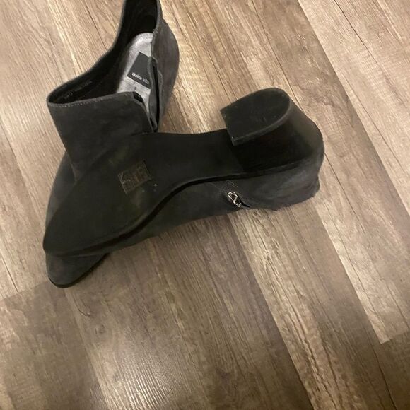Dolce Vista Gray Suede Ankle boots, size 11 - Picture 6 of 7